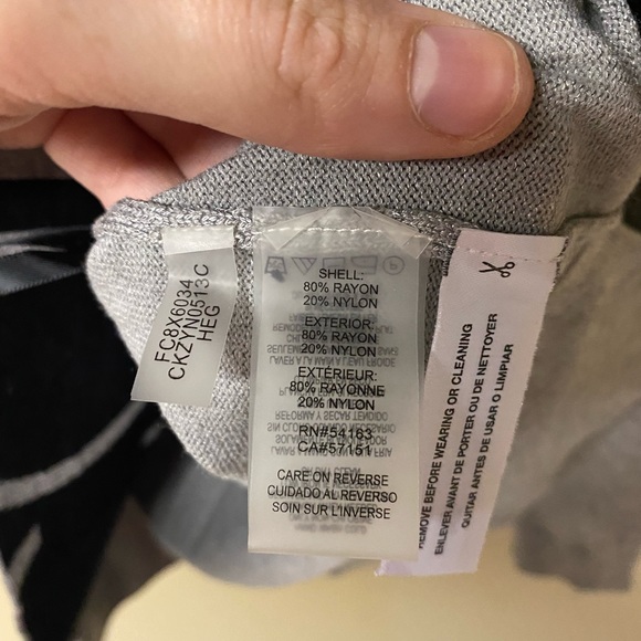 2/$75💥- SWEATER | Women’s Calvin Klein sweater size small - Picture 4 of 12